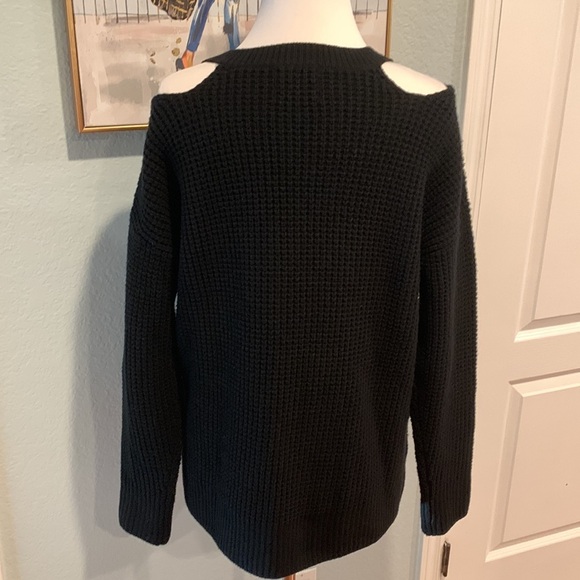 Monrow Slash Cold Shoulder Knit Sweater • Sz L - Picture 7 of 16